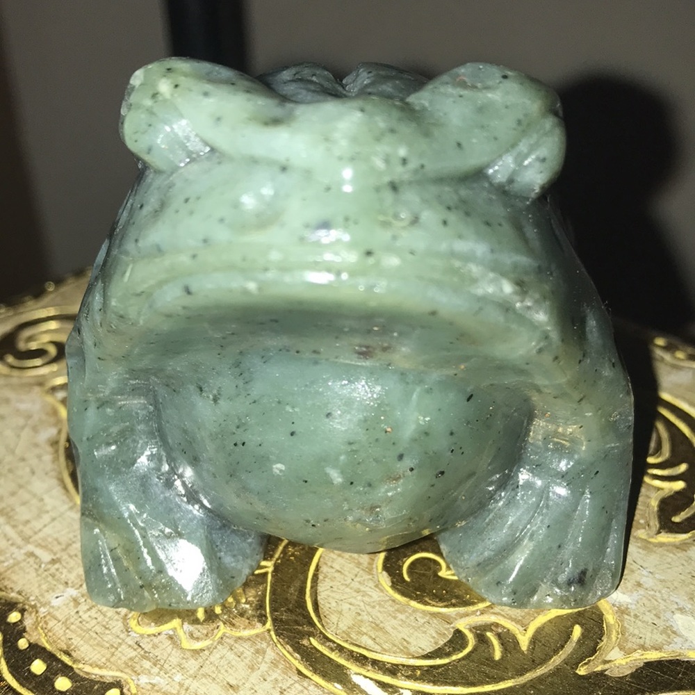 Vintage Heavy Jade Handcarved Frog Detailed - Picture 3 of 16